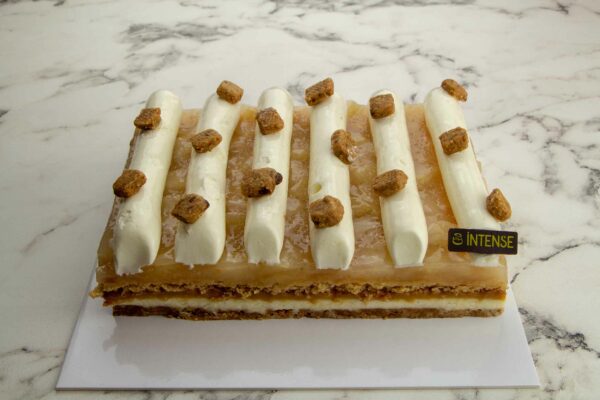 Astrid - Entremets poire, vanille & spéculoos