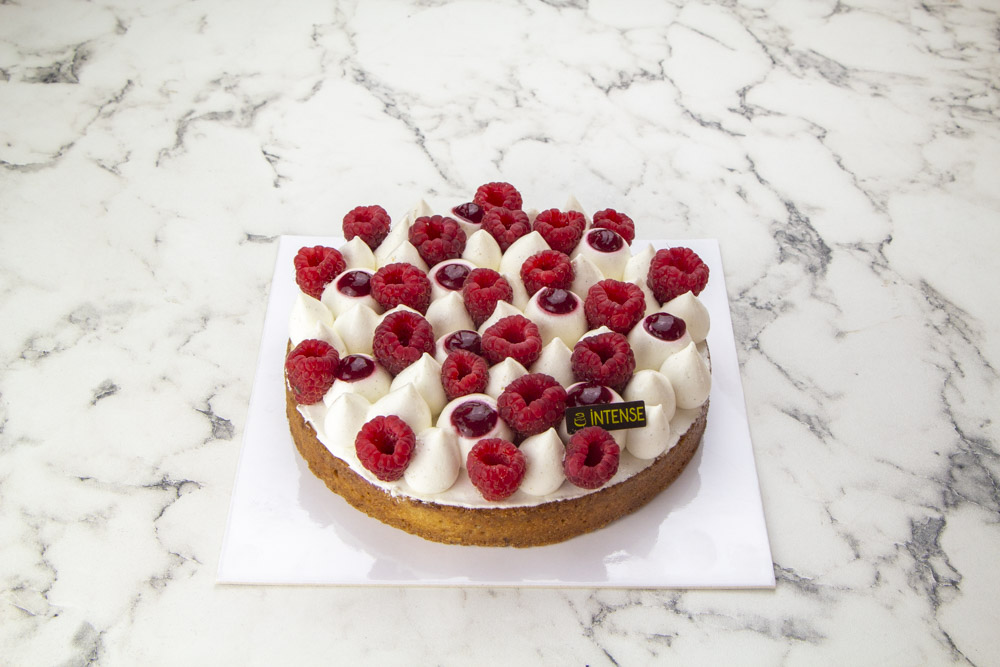Gaya – Tarte framboise & cardamome